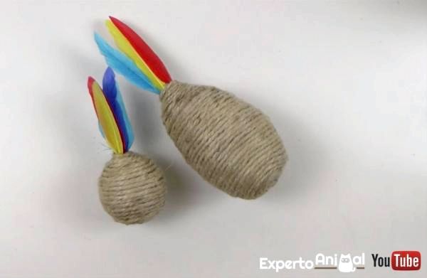 DIY Cat Toys - 5. Игрушечный мяч для кошек